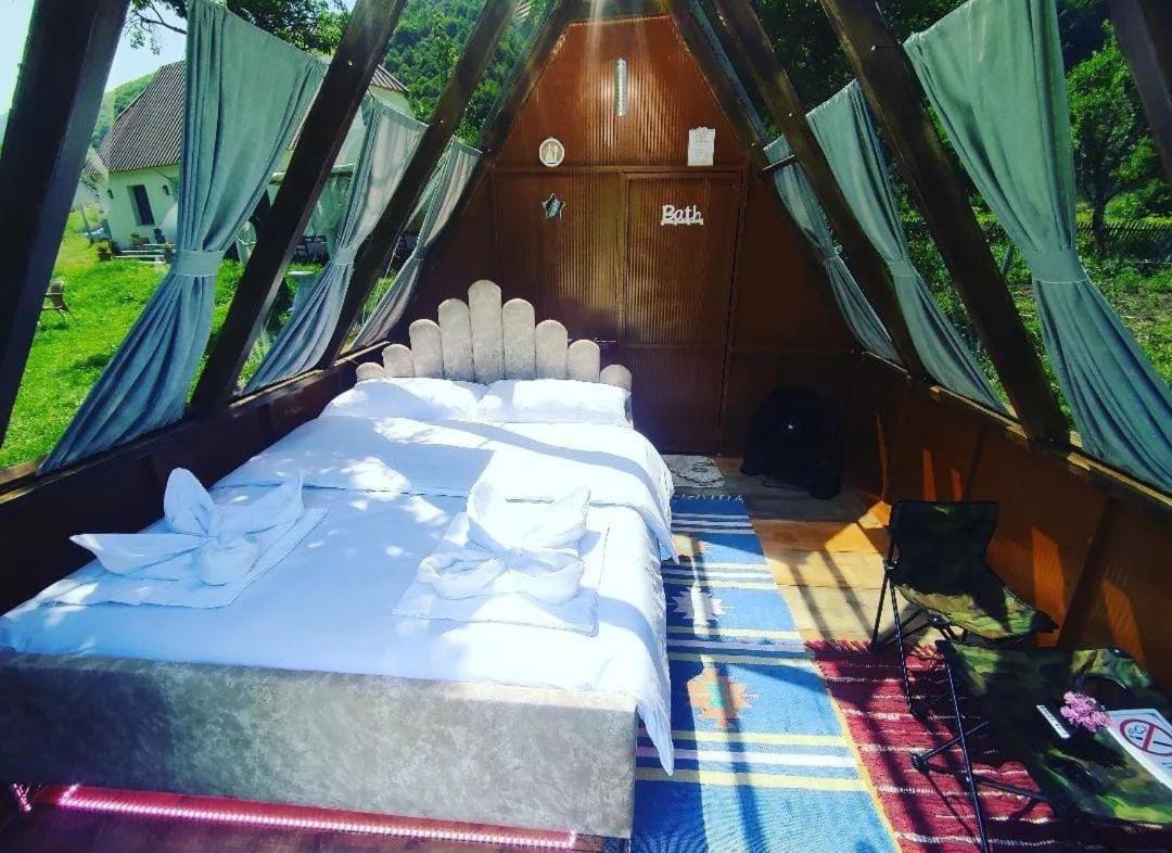 Hotel Under Stars House à Vermosh Extérieur photo